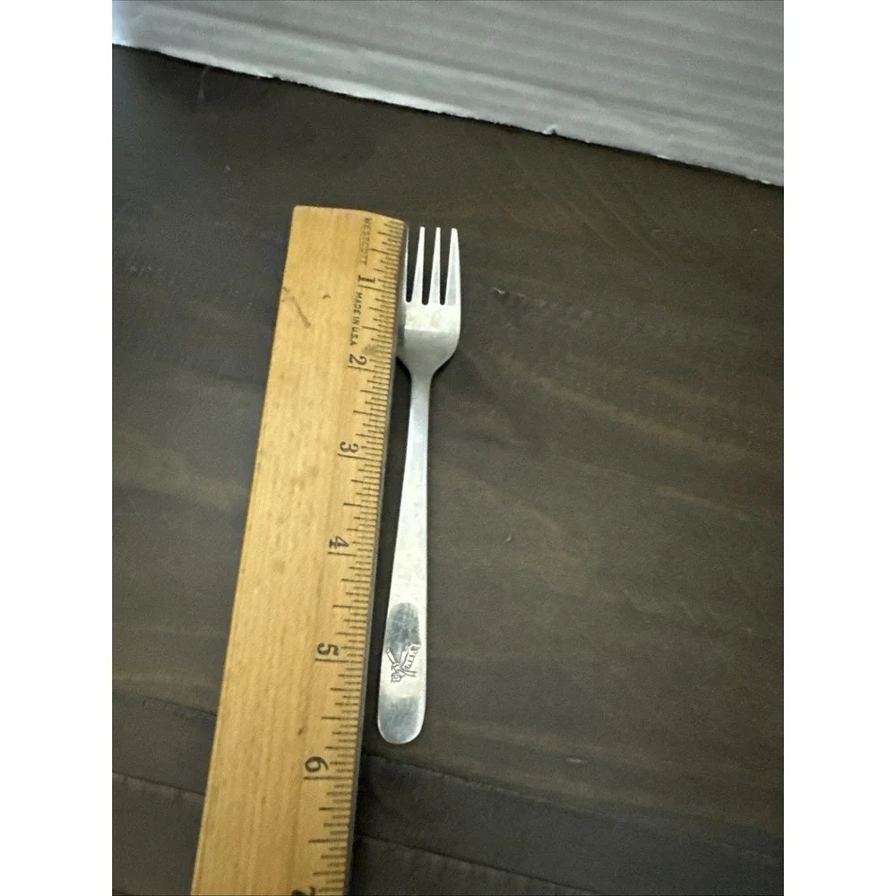 VTG AMERICAN AIRLINES Flagship Stainless silverware 18/8 Fork Spoon